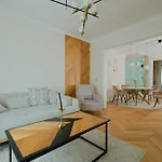 Brand New Luxury Apt, Supreme Location, Ndk