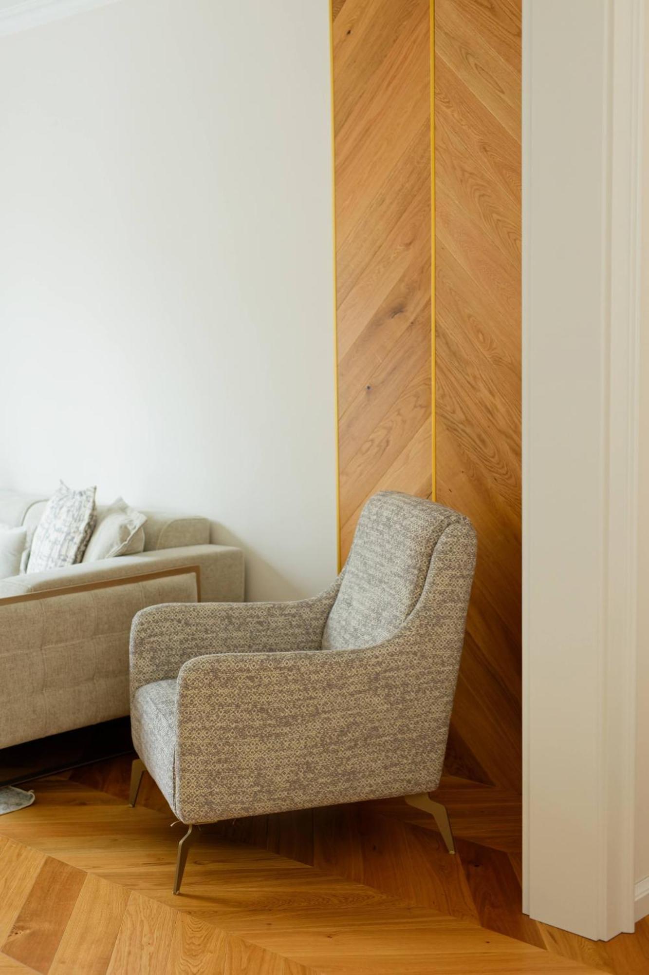 Brand New Luxury Apt, Supreme Location, Ndk