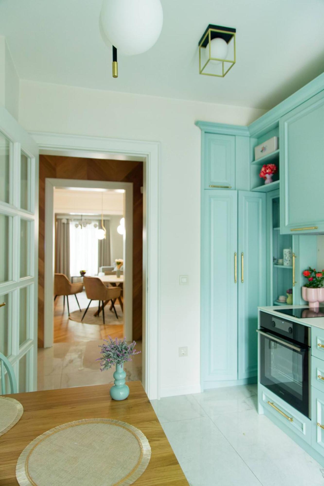 Brand New Luxury Apt, Supreme Location, Ndk